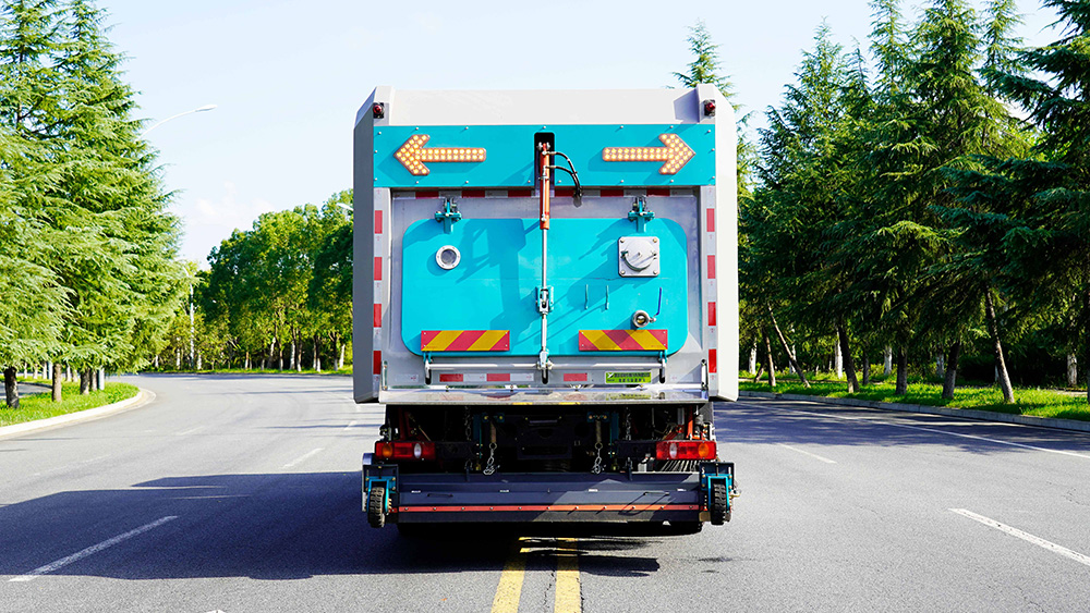 东风天锦道路污染清除车