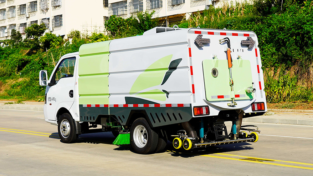 东风华神纯电动洗扫车