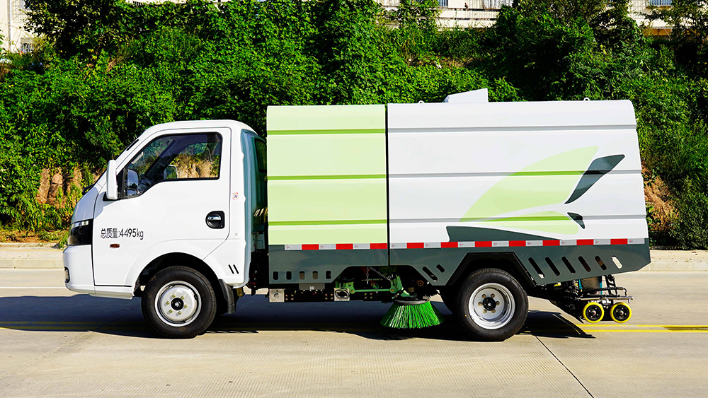 东风华神纯电动洗扫车