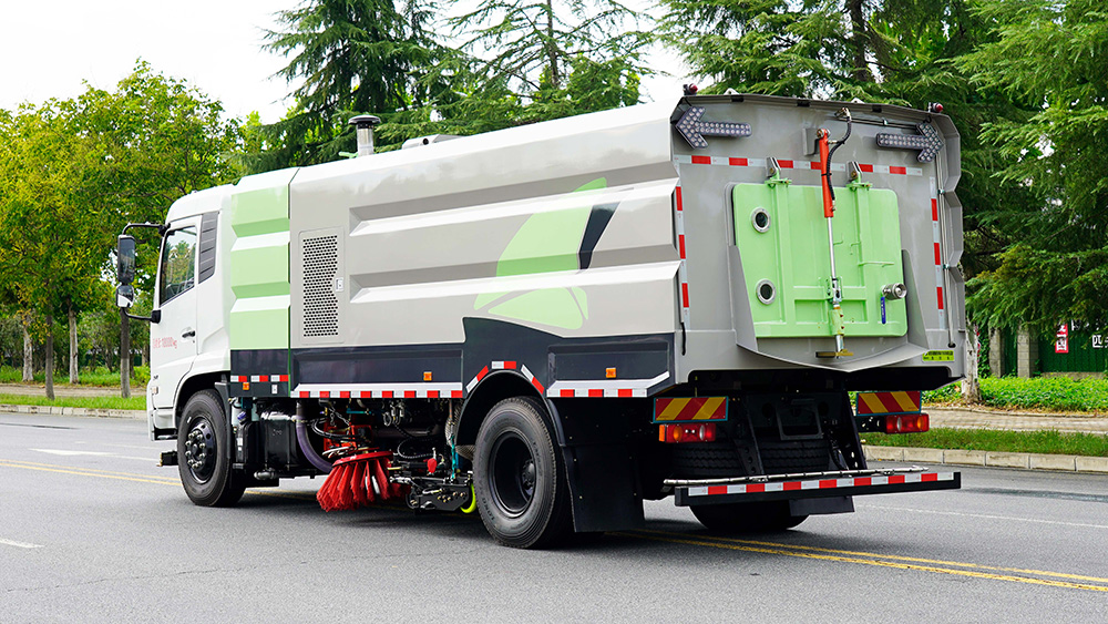 东风天锦洗扫车