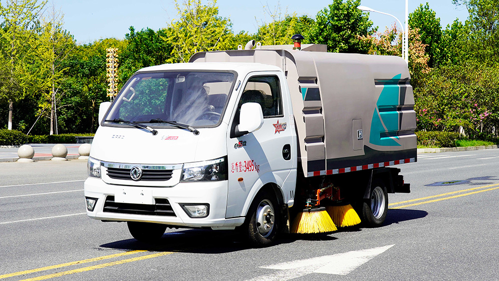 东风途逸扫路车