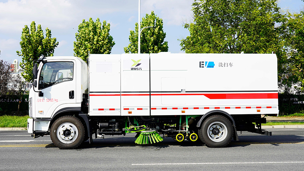 陕汽德创纯电动12吨洗扫车