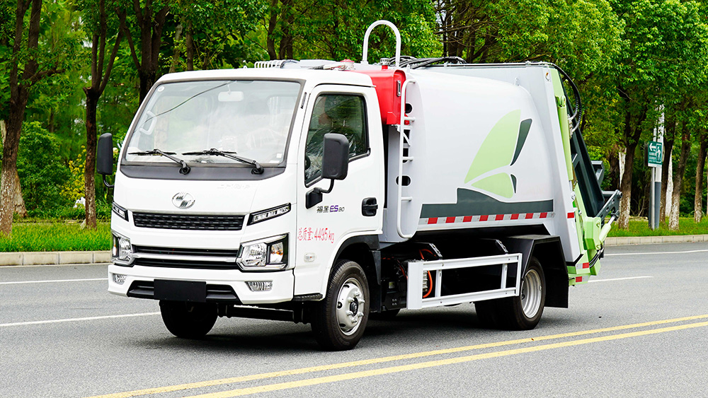上汽跃进纯电动压缩垃圾车