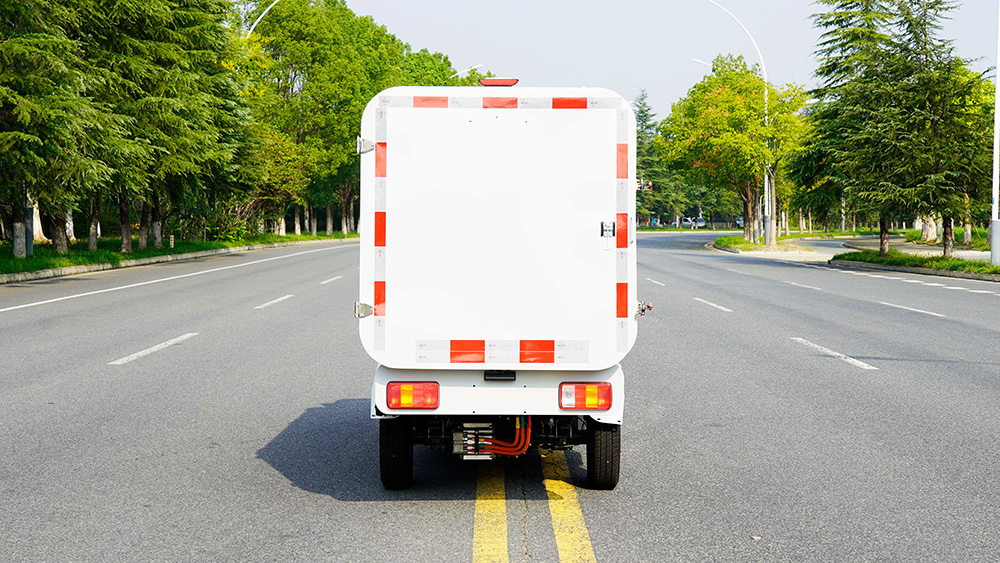 小神童挂桶垃圾车