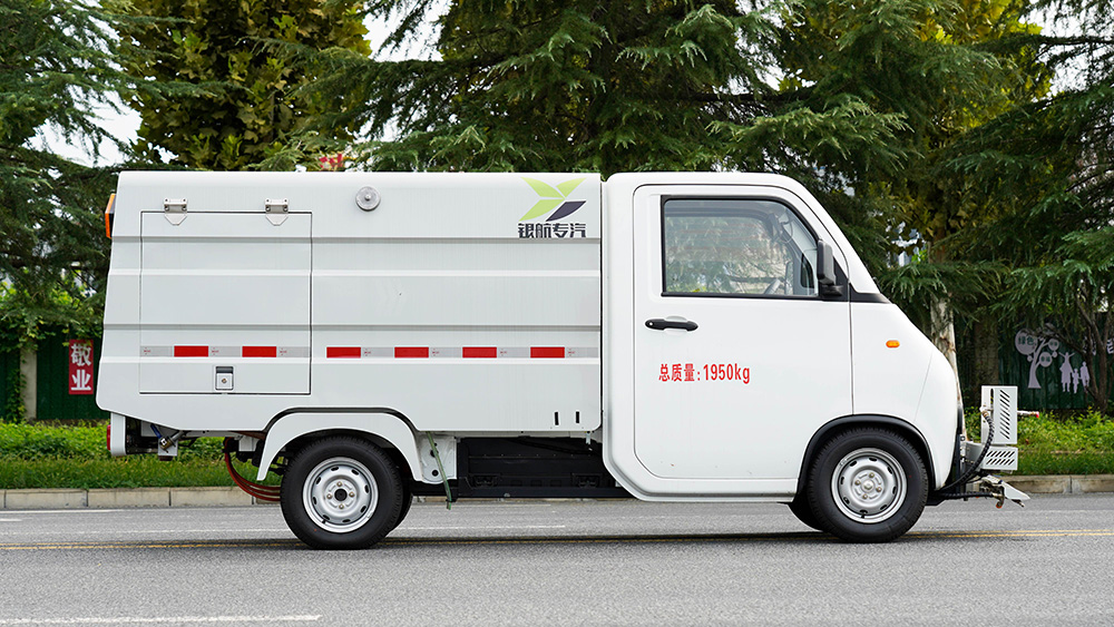 小神童路面养护车