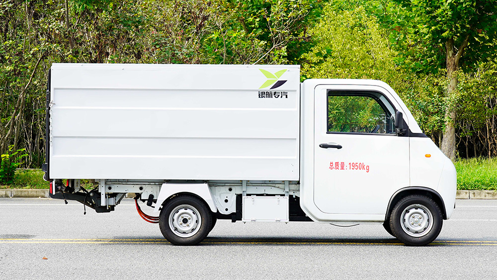 小神童密闭式桶装垃圾车