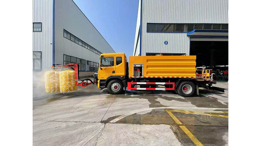 城市护栏清洗机